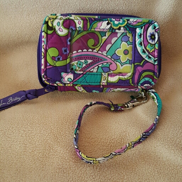 Small Vera Bradley wristlet - Picture 3 of 4